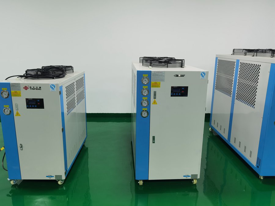 水冷冷水機(jī) 水冷冷水機(jī)
