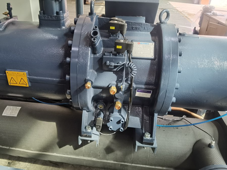 水冷螺桿機(jī) 水冷螺桿機(jī)