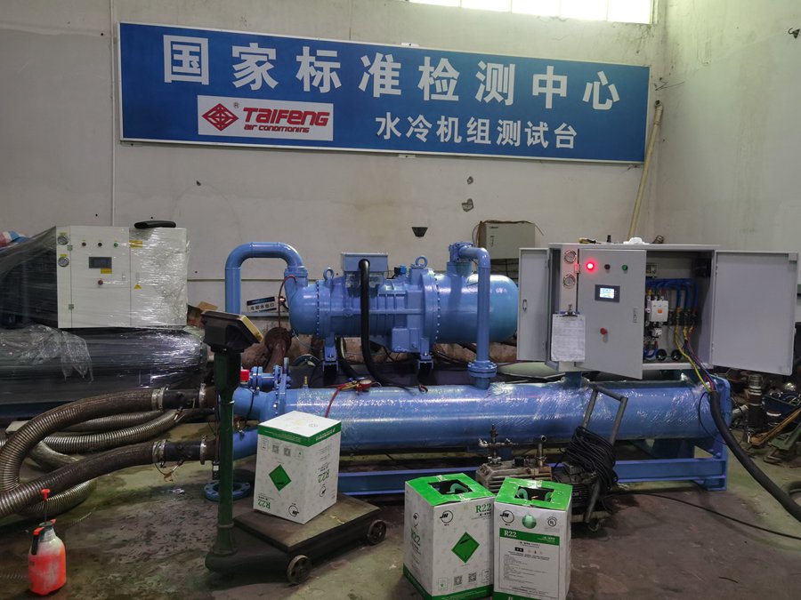 14142208.jpg TF077.jpg