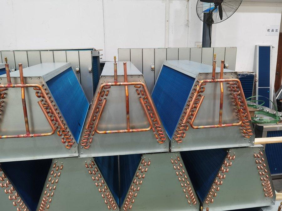 冷水機冷凝器的作用是什么？